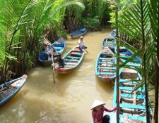 Indochina, Vietnam: Von den Bergstmmen bis zum Mekongdelta - Boote in einem Fluss